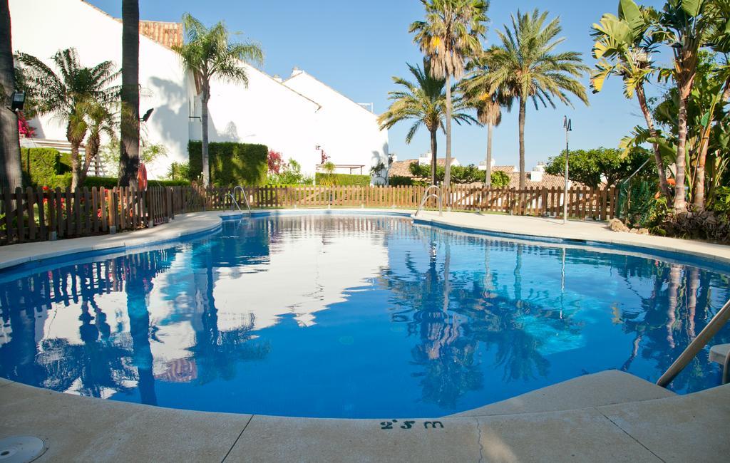 Holiday Home Clarisa Estepona Exterior photo